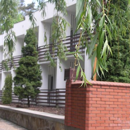 포즈난 Strzeszynek - Wypoczynek 모텔 외부 사진